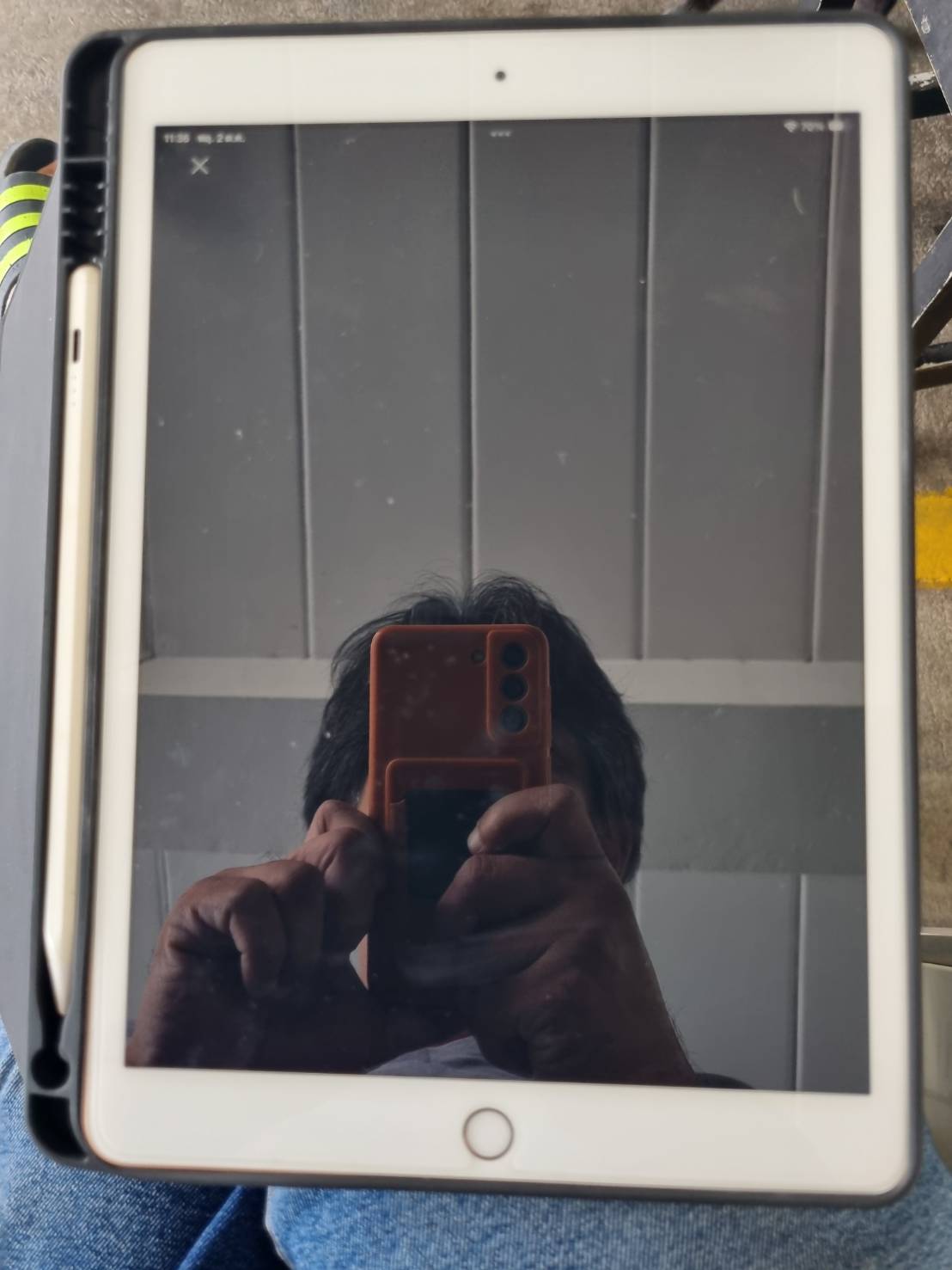 ipad Gen8 + ปากกา มีรอยตามการใช้งานบ้าง