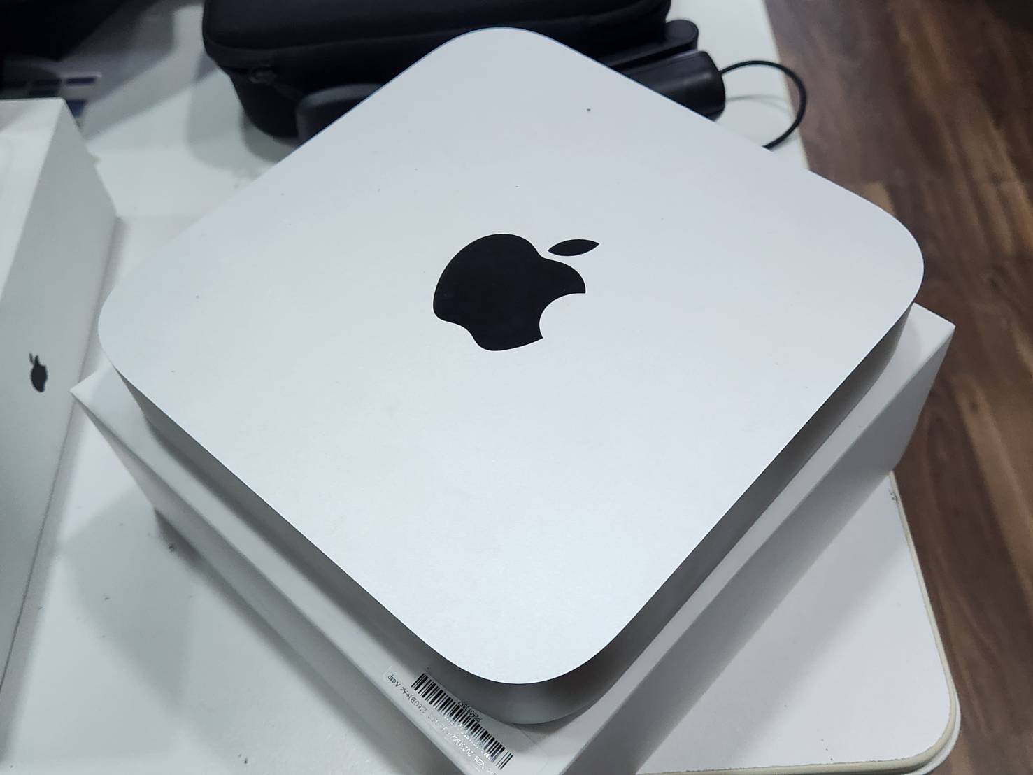 Apple Mac Mini 2023(M2/8GB/M.2 256GB)+Ac Adapter