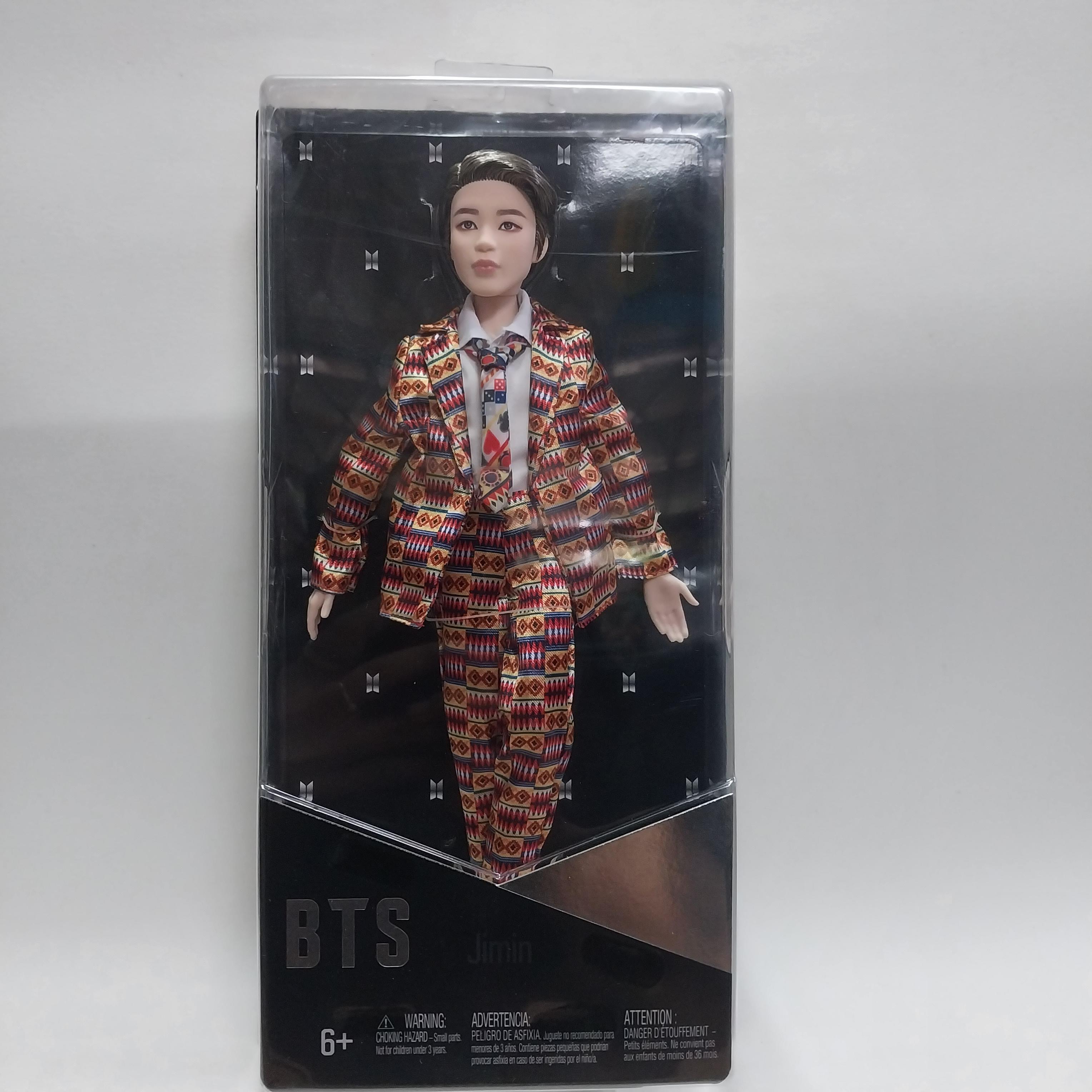 มีหลายภาพ มือ1 กล่องชำรุดบ้าง มีหลายภาพ ตุ๊กตาบอยแบรนด์เกาหลี BTS ของแท้แมทเทล