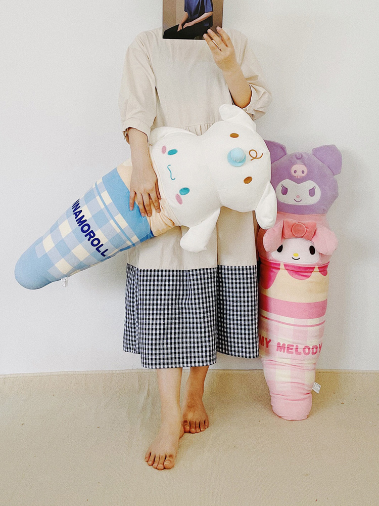 (PRE-ORDER) หมอนข้างการ์ตูนสุดน่ารัก