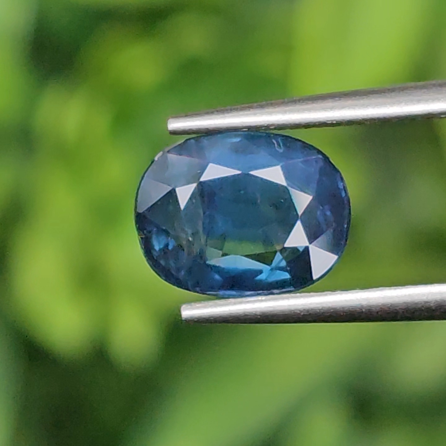 พลอย ไพลิน Blue Sapphire 2.64 กะรัต (Cts.) พลอยแท้ อัญมณีมงคลประจําวันเกิด เครื่องประดับพลอย