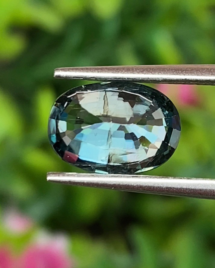 พลอย เพทาย Natural Zircon 3.63 กะรัต (Cts.) พลอยแท้ อัญมณีมงคลประจําวันเกิด เครื่องประดับพลอย