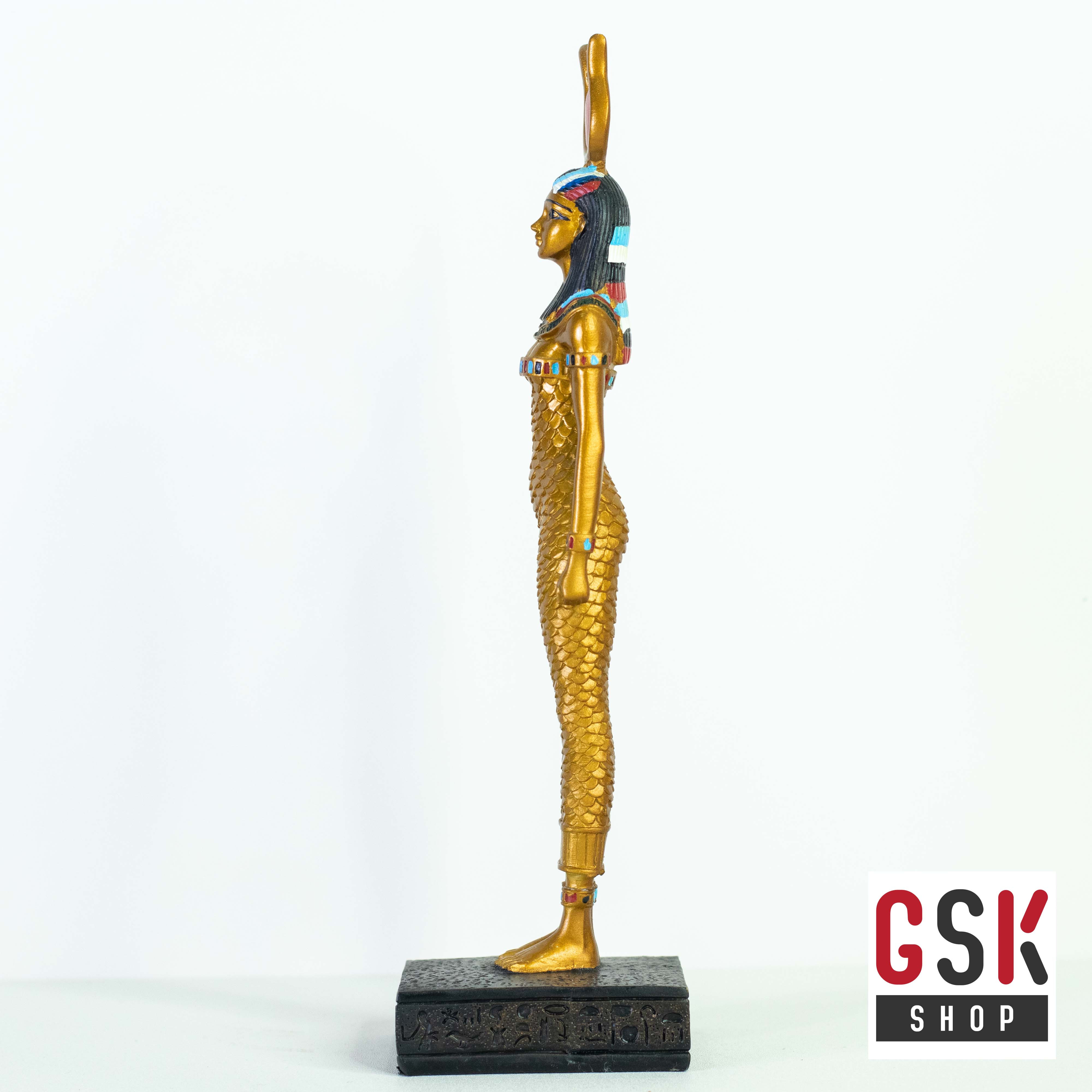 คลีโอพัตรา (มือสอง) งานตั้งโชว์