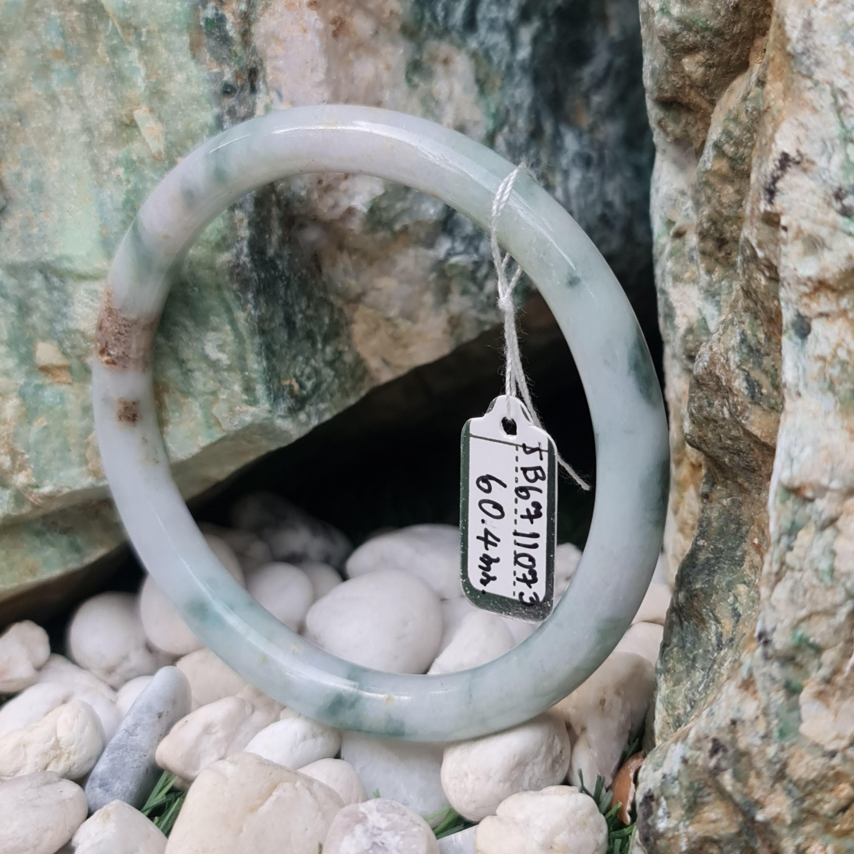 JB6711073 หยก พม่า แท้ Jade กำไลหยก 60.4 มม. (Jadeite bracelet) พม่า (Myanmar)