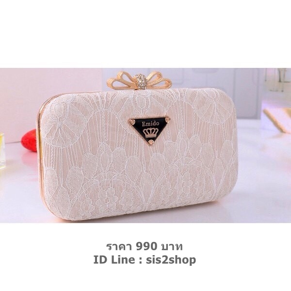 Evening Clutch กระเป๋าออกงาน Emido ทรงสี่เหลี่ยม แบบลูกไม้เรียบหรู สีขาว จุกเปิดเก๋ๆรูปโบว์มีเพชร มาพร้อมสายสะพายยาว
