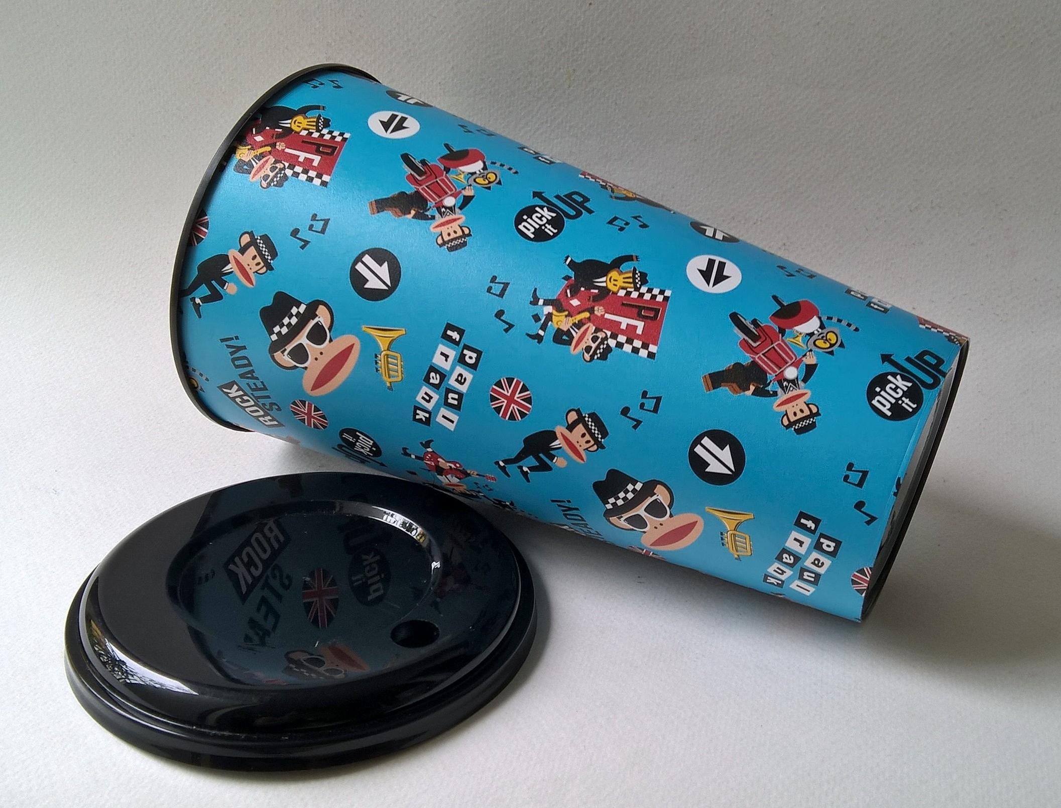 ของสะสมจากเมเจร์ ซีเนเพล็กซ์ แก้วน้ำสีฟ้าลายลิงพอลแฟร้งค์ และเพื่อน "Paul Frank & Friend" printed on the blue plastic glass, collectible item from Major Cineplex,size abt.12*19 cm.