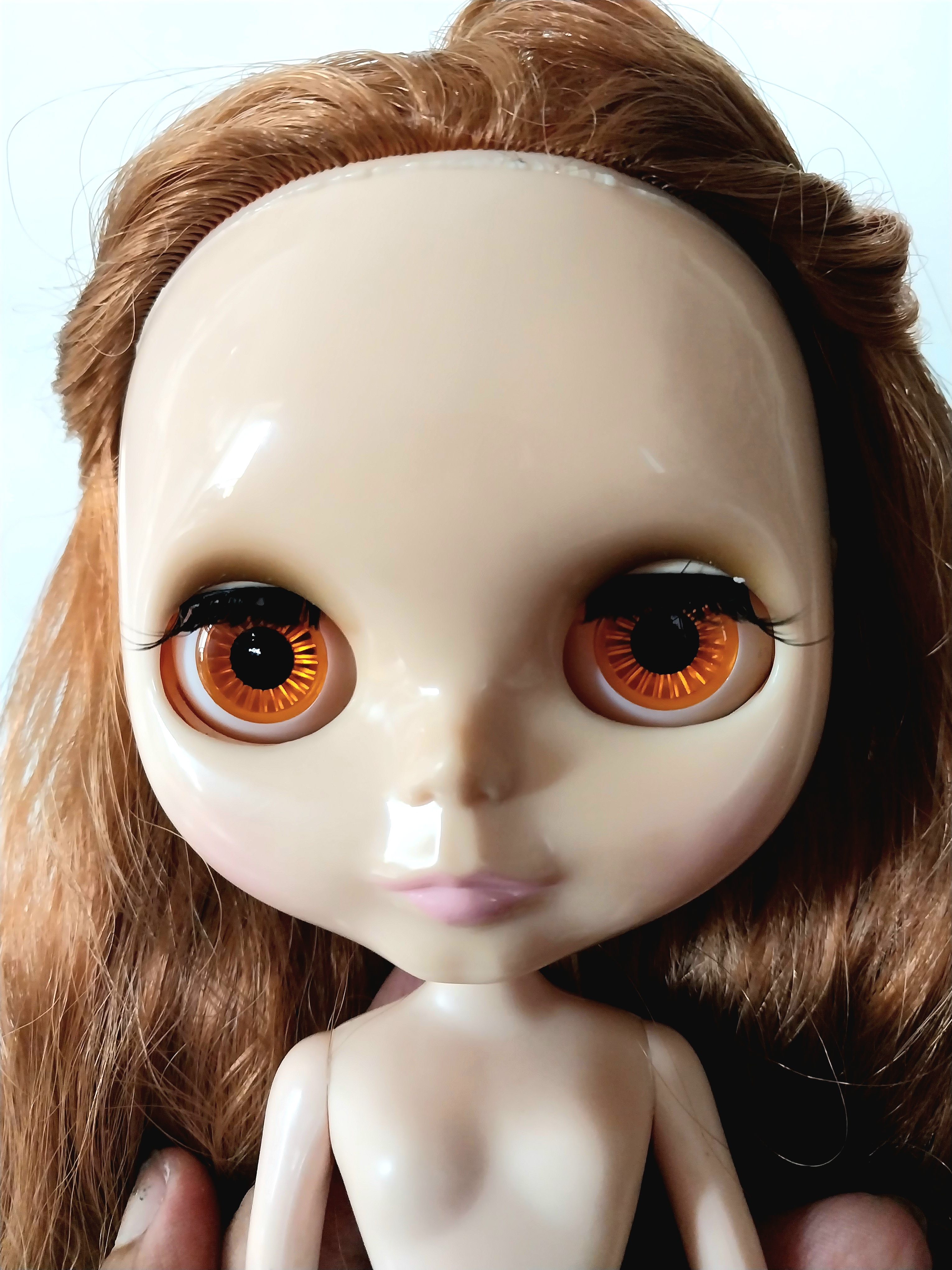 มีหลายภาพ ไม่รวมฐาน,ตุ๊กตาบลายธ์ Hasbro Tomy China 2006 รองเท้าบู๊ธผ้า ลายหลุดหมดแล้ว ไม่มีพื้นร้องเท้า ราคา 1,800 .- ส่ง 40.-