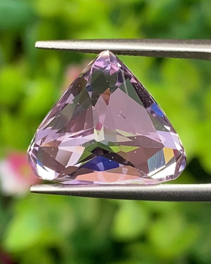 พลอย คุนไซท์ Kunzite 14.84 กะรัต (Cts.) พลอยแท้อัญมณีมงคล ประจําวันเกิด เครื่องประดับพลอย