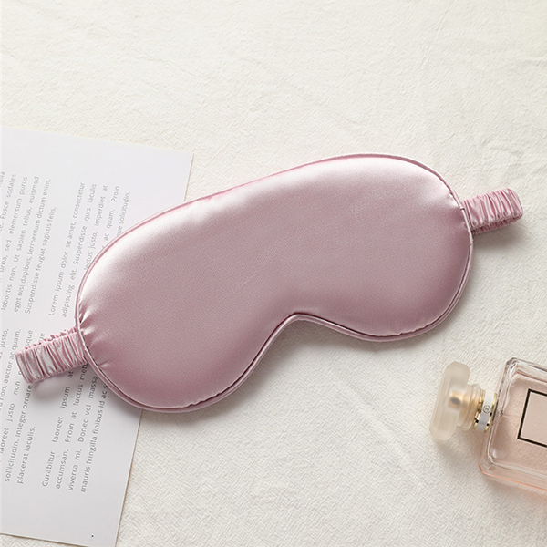 🚩พร้อมส่ง🚩ผ้าปิดตาซาตินหนานุ่ม แบบสวมหัวยางยืด ผ้าไหมนุ่มลื่นละมุนผิว กันแสงมิด - Sleeping eye cover (AC141-แบบเรียบ)