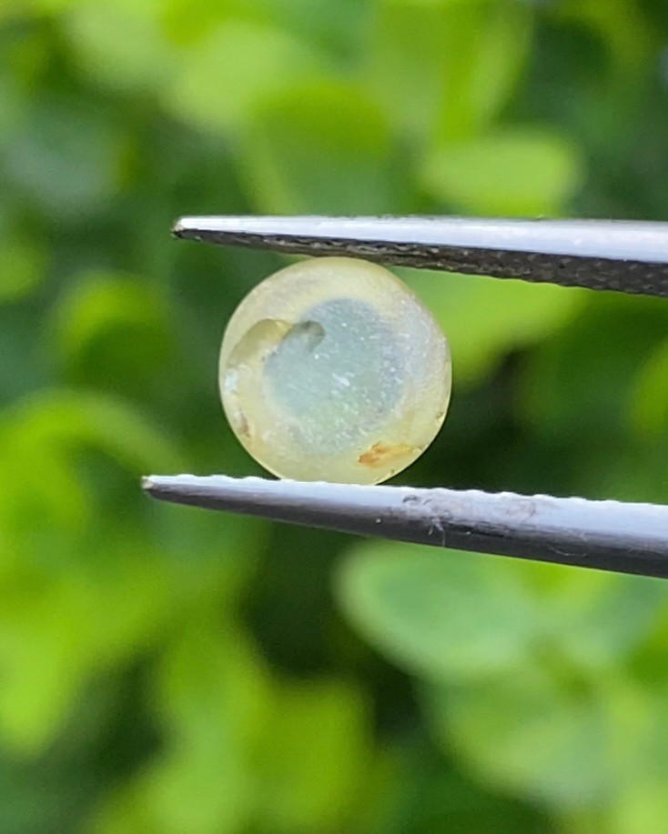 พลอย ตาแมว คริโซเบริล Cat eye Chrysoberyl 1.10 กะรัต (Cts.) พลอยแท้ อัญมณีมงคลประจําวันเกิด เครื่องประดับพลอย