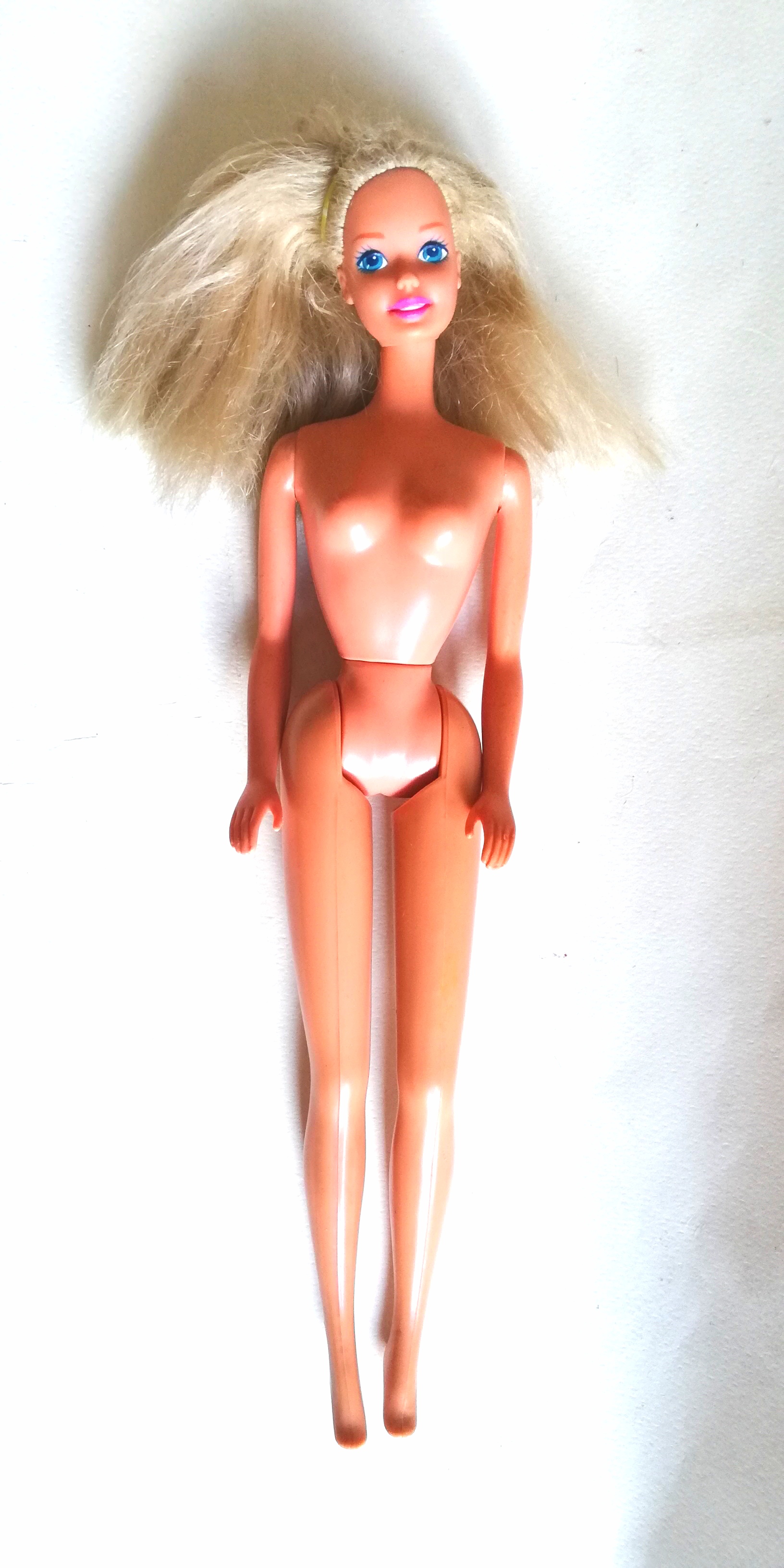 มีหลายภาพ,***ขาหลวมตามภาพ, ตุ๊กตาบาร์บี้หน้าวินเทจ ผมบลอนด์ฟู, พร้อมชุด เอวหมุนได้ ขายาง พับงอได้