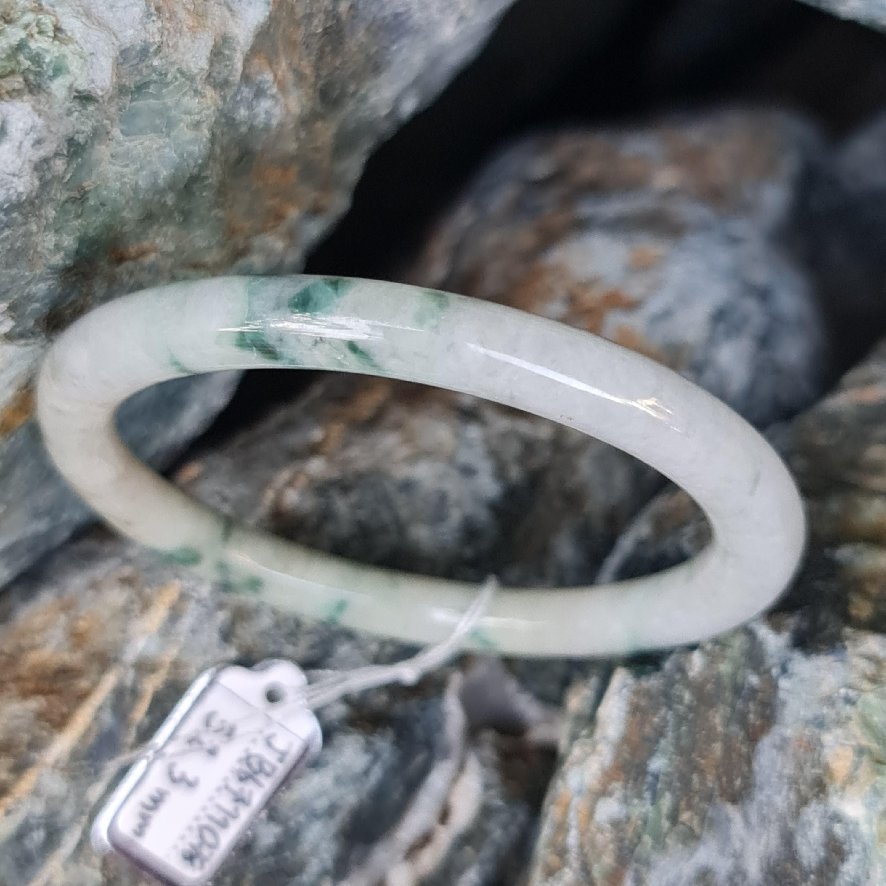 JB6711078 หยก พม่า แท้ Jade กำไลหยก 52.3 มม. (Jadeite bracelet) พม่า (Myanmar)