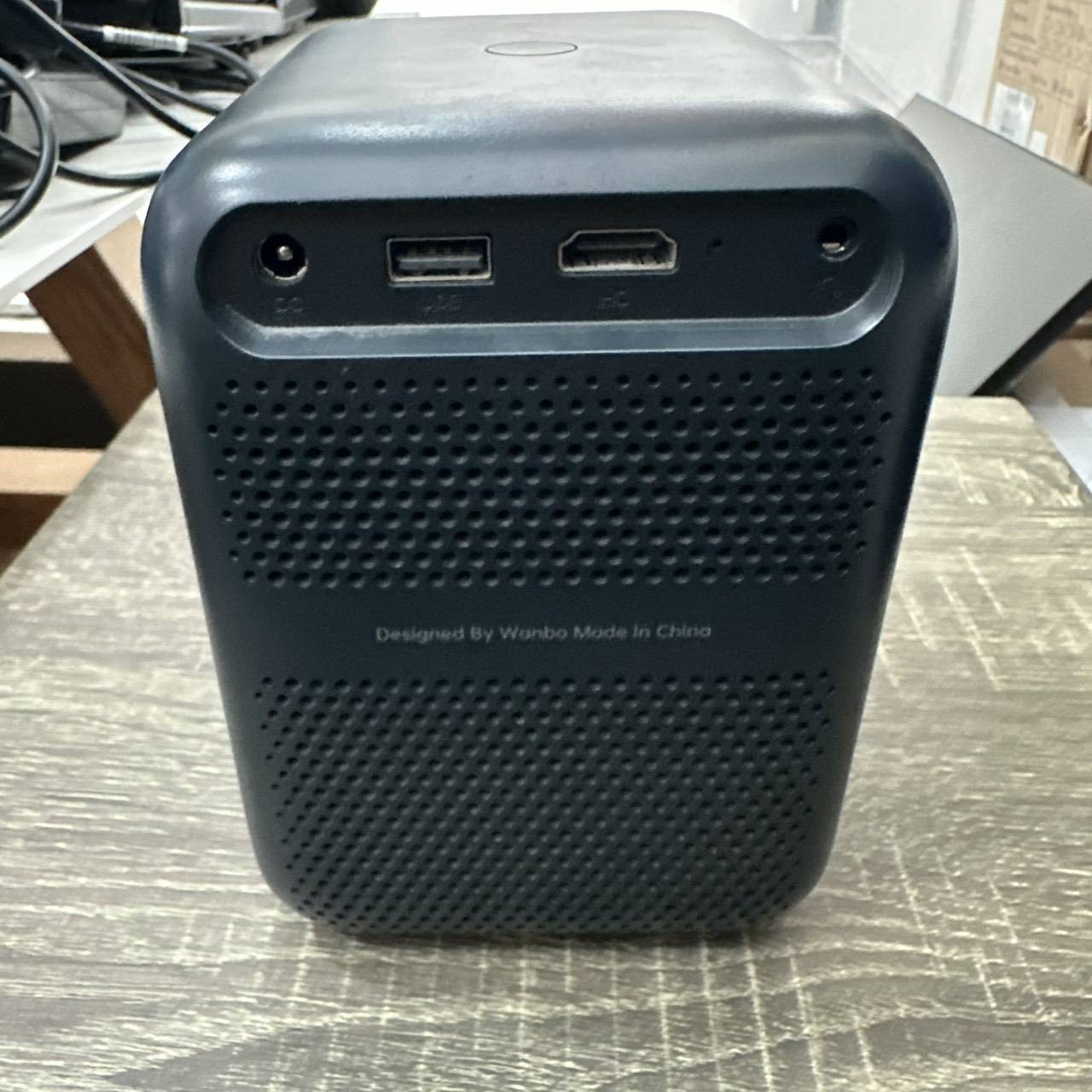 มินิโปรเจคเตอร์ คุณภาพระดับ Built-In Android 9.0 HIFI Sound Wanbo T2 MAX +ขาตั้ง+Apapter+Remote