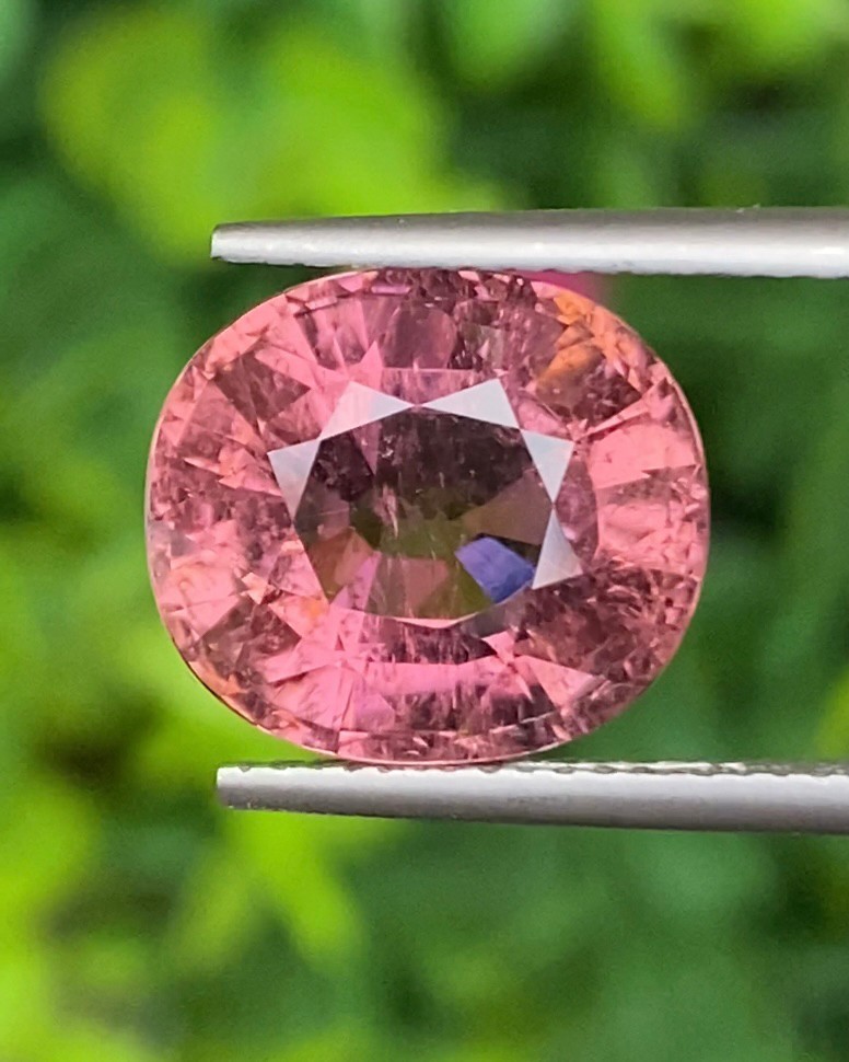 พลอย ทัวร์มารีน (Tourmaline) 7.68 กะรัต (Cts.) อัญมณีมงคลประจําวันเกิด เครื่องประดับพลอย