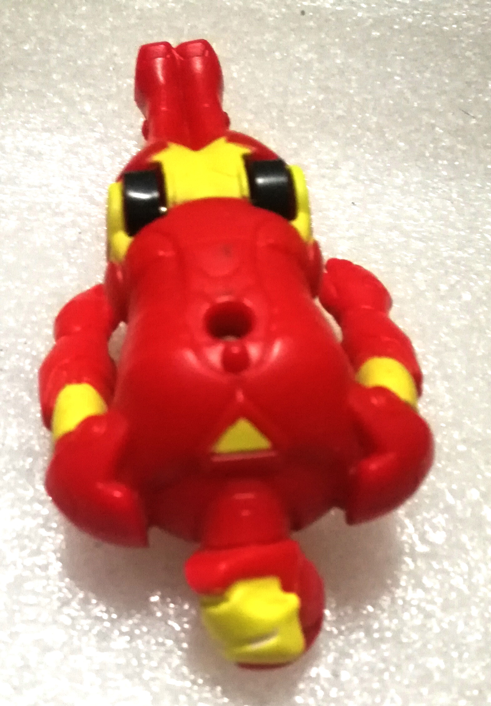 โมเดล ไออ้อนแมนท่าเหาะ pull back **มีตำหนิ โปรดตรวจสอบทุกภาพ, Pull back model "Iron Man"