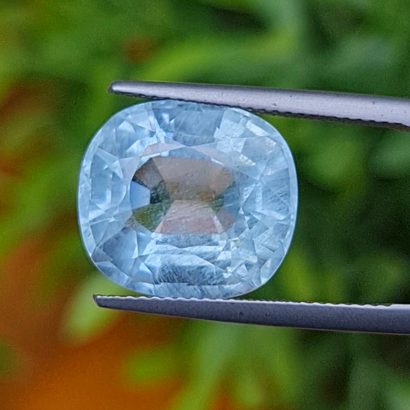 พลอย อความารีน Aquamarine 12.21 กะรัต (Cts.) พร้อมใบเซอร์ พลอยแท้ อัญมณีมงคลประจําวันเกิด เครื่องประดับพลอย