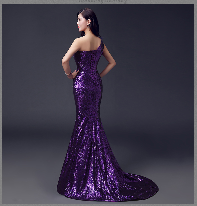 Pre-order ชุดราตรียาว ไหล่เฉียง ไหล่เดียว ปักเลื่อม ทรงหางปลา เชือกผูกหลัง แต่งดอกที่ไหล่