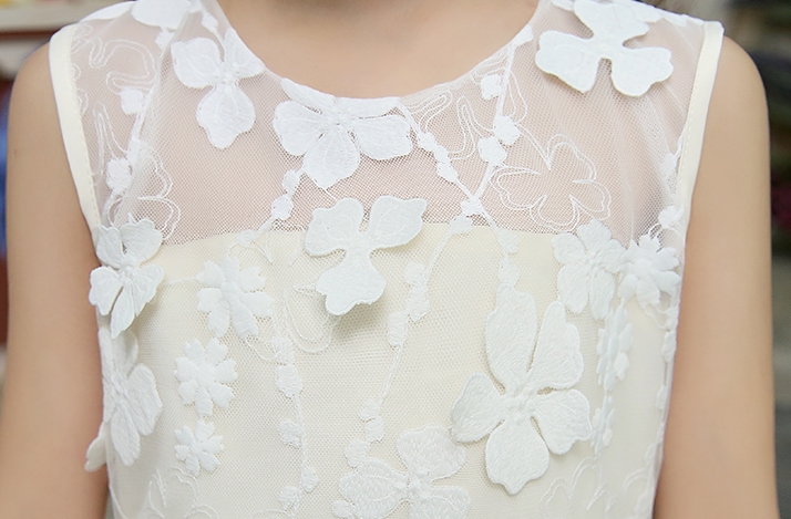 Pre-order ชุดราตรีเด็ก ชุดออกงาน ชุดกระโปรง สไตล์เจ้าหญิง แขนกุด ผ้าลูกไม้ แต่งเพชรช่วงเอว ปล่อยชายยาว มีซิปหลัง