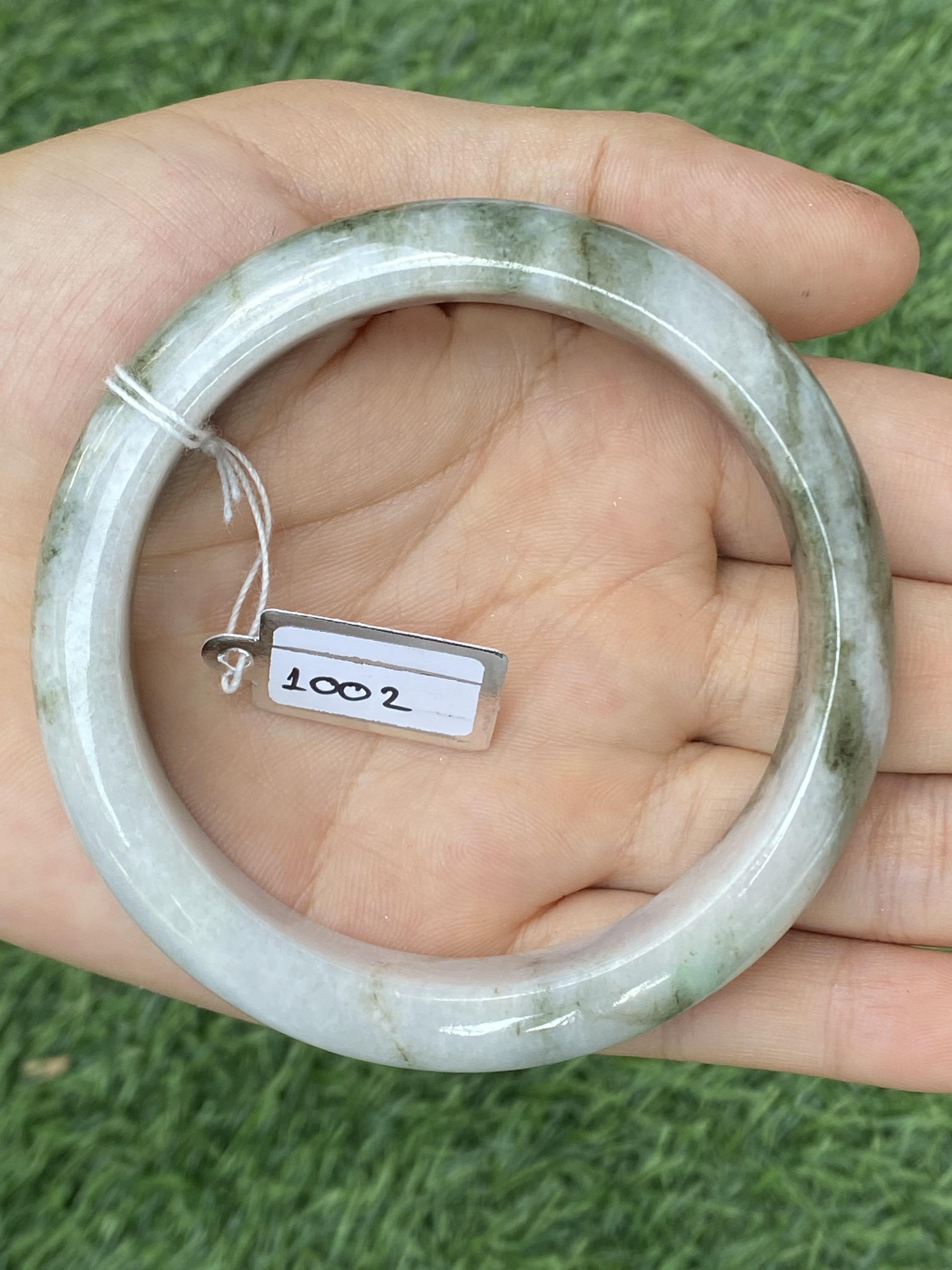 1102 หยก พม่า แท้ Jade กำไลหยก 58.6 มม. (Jadeite bracelet) พม่า (Myanmar)