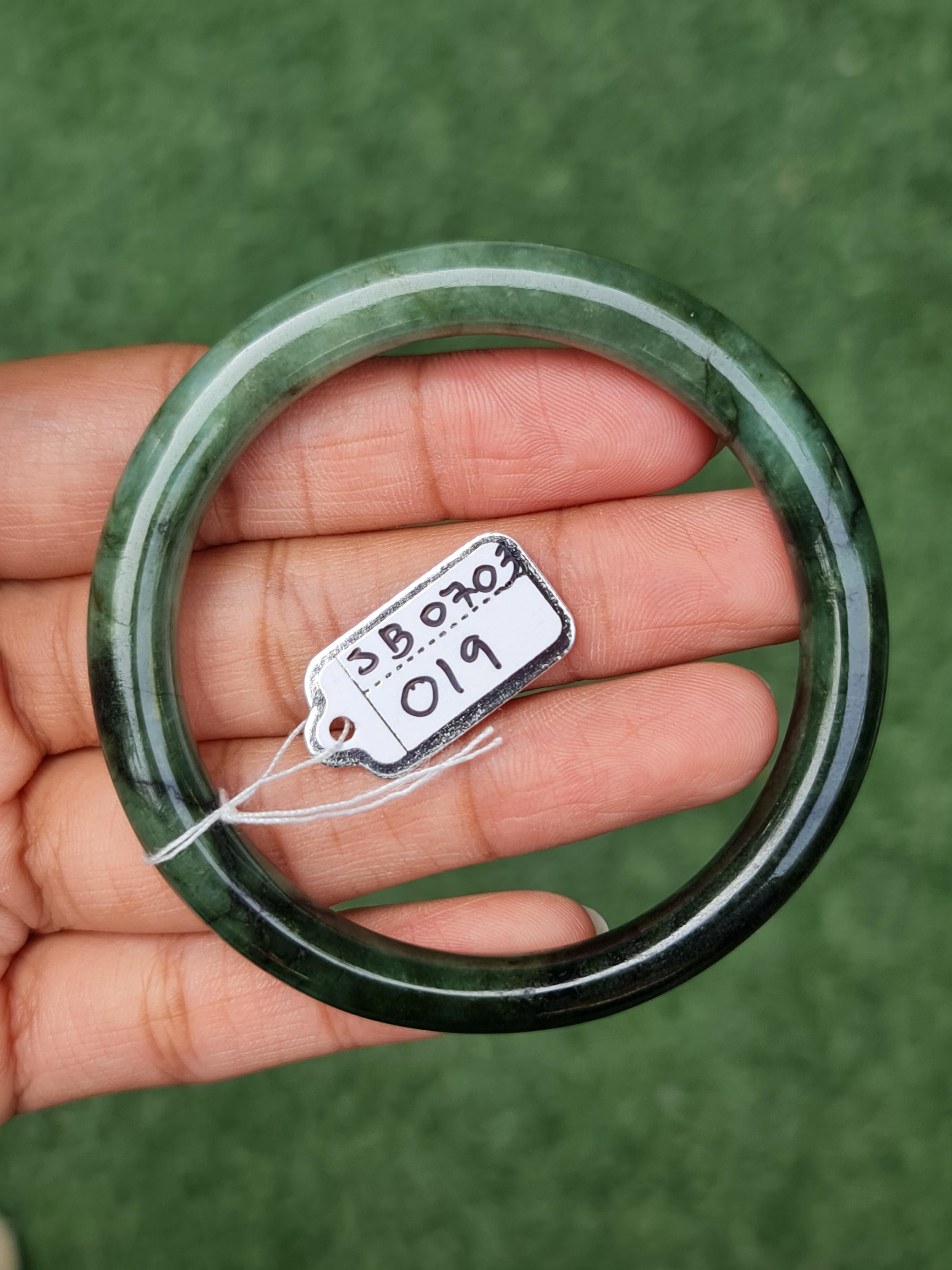 JB0703-019 หยก พม่า แท้ Jade กำไลหยก (Jadeite bracelet) พม่า (Myanmar) 53.6 มม.