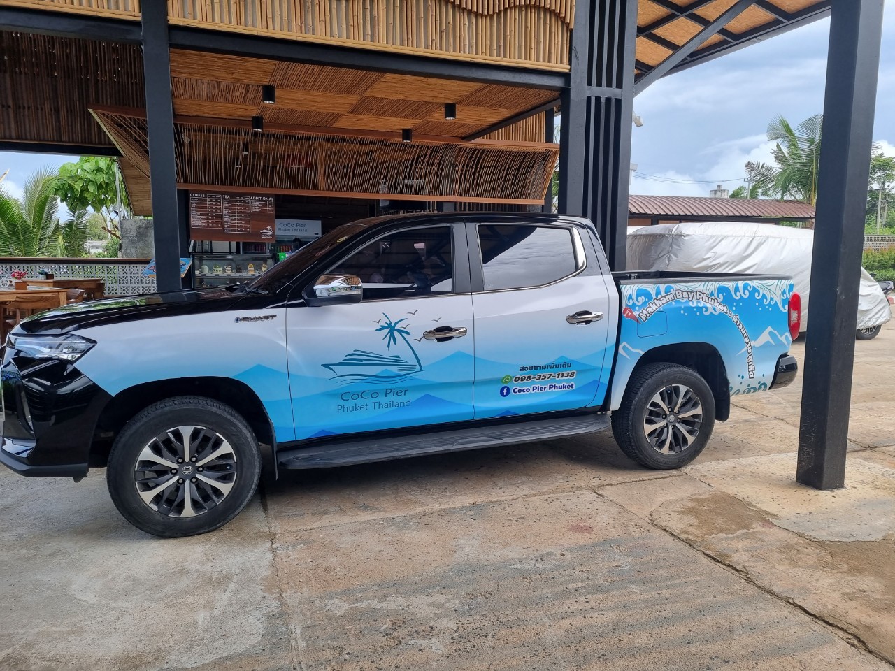 สติ๊กเกอร์พิมพ์UV ติดรถยนต์ CoCo Pier