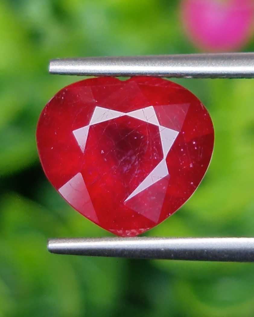 พลอย ทับทิม (Ruby Sapphire) 5.77 กะรัต (Cts.) พลอยแท้ อัญมณีมงคลประจําวันเกิด เครื่องประดับพลอย