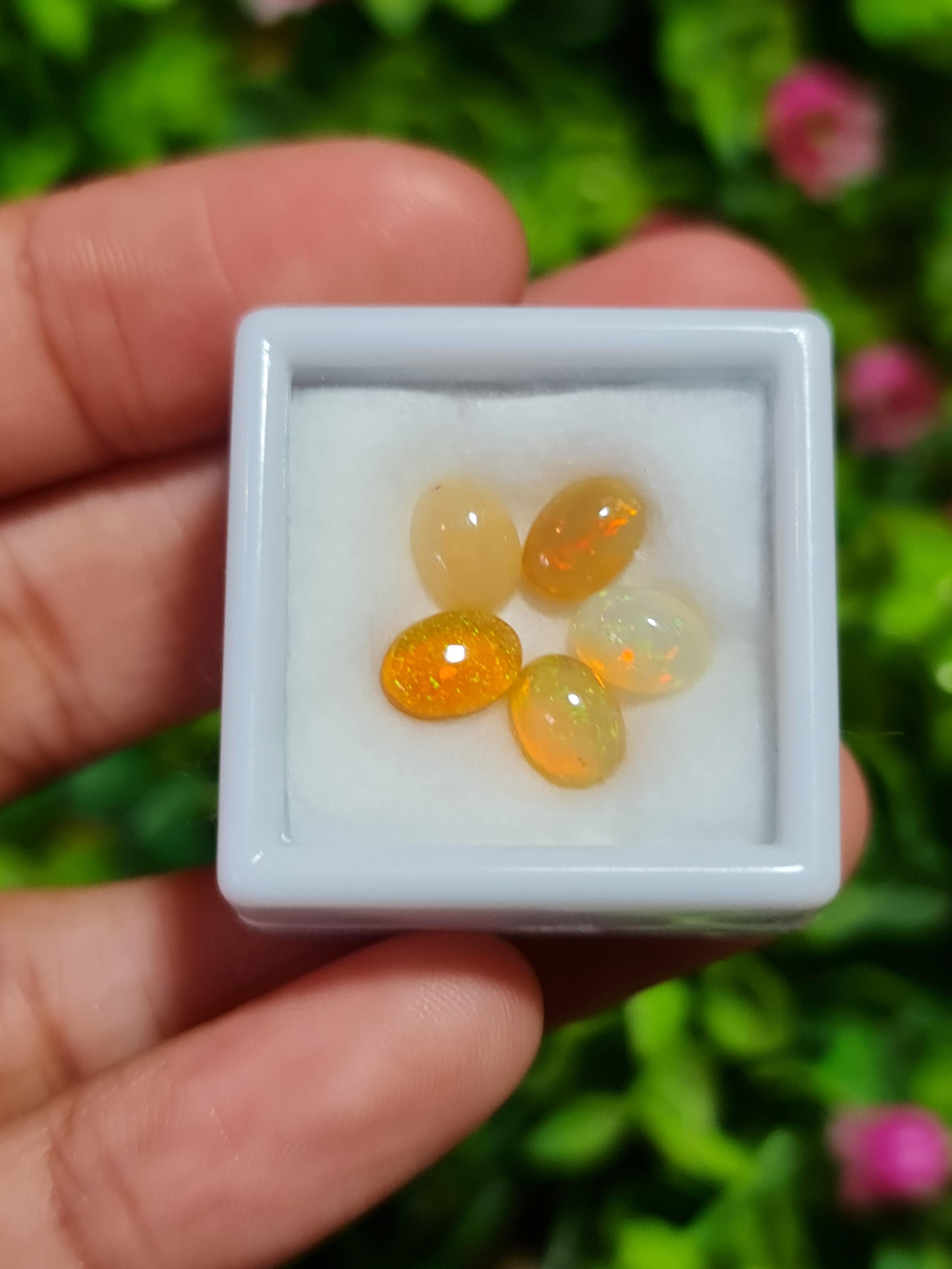 พลอย โอปอล Opal 3.10 กะรัต (Cts.) 5 เม็ด (Pcs.) พลอยแท้ อัญมณีมงคลประจําวันเกิด เครื่องประดับพลอย