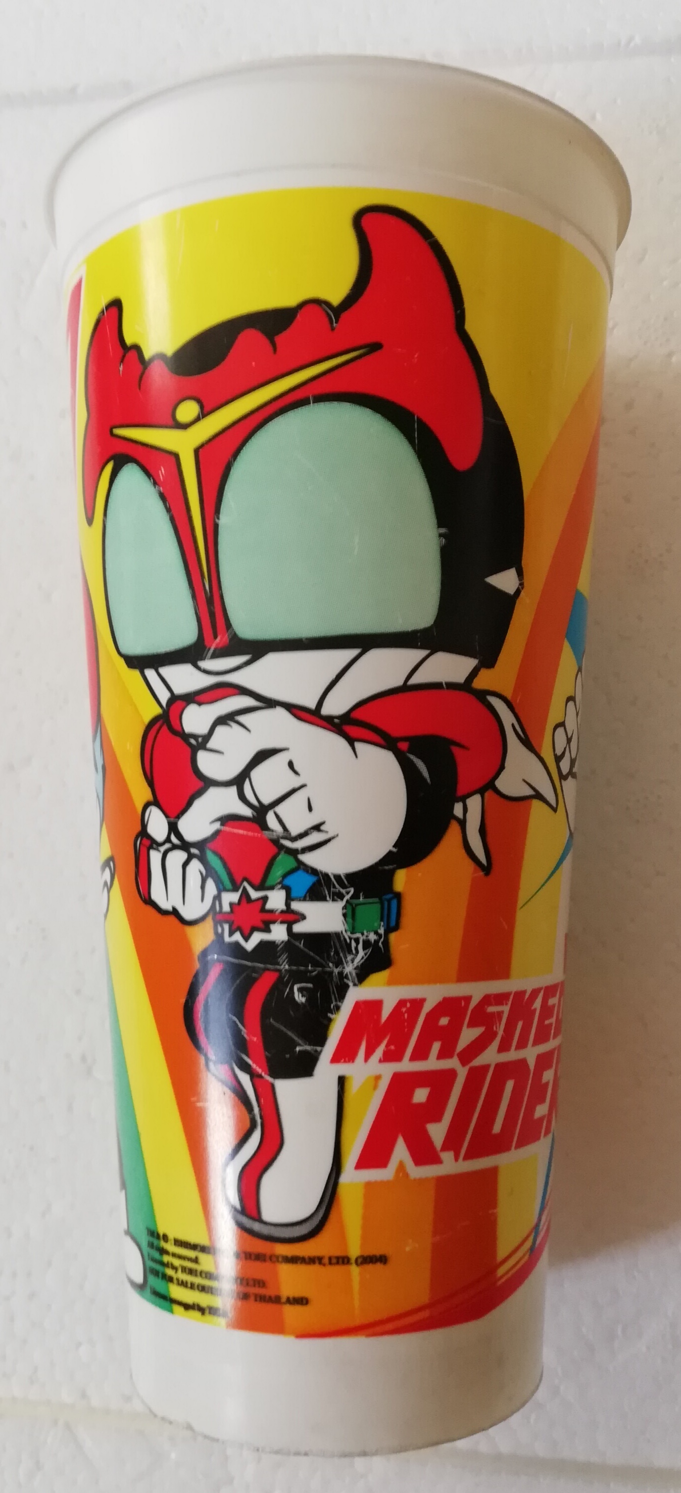 แก้วน้ำของสะสมเก่าจาก KFC ชุดมาสค์ไรเดอร์ Masked Rider สตรองเกอร์ , ท็อปเปอร์หัวไรเดอร์ สตรองเกอร์ และเป็นกระปุกออมสิน