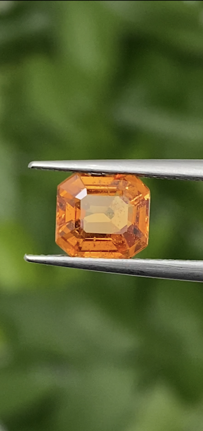 พลอย บุษราคัม Yellow Sapphire 1.44 กะรัต (Cts.) พลอยแท้ อัญมณีมงคลประจําวันเกิด เครื่องประดับพลอย