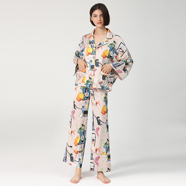 🚩พร้อมส่ง🚩ชุดนอน Silk Satin ไหมซาตินเกรดพรีเมี่ยม พิมพ์ลายสไตล์วินเทจ ผ้านุ่มลื่นละมุนผิว (ST125)