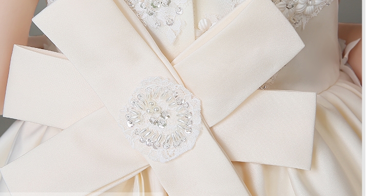 Pre-order ชุดราตรีเด็ก ชุดออกงาน ชุดกระโปรง สไตล์เจ้าหญิง แขนกุด คอวี แต่งดอกไม้ ปักเลื่อม แต่งมุก กระโปรงเป็นชั้น ๆ มีซิปหลัง