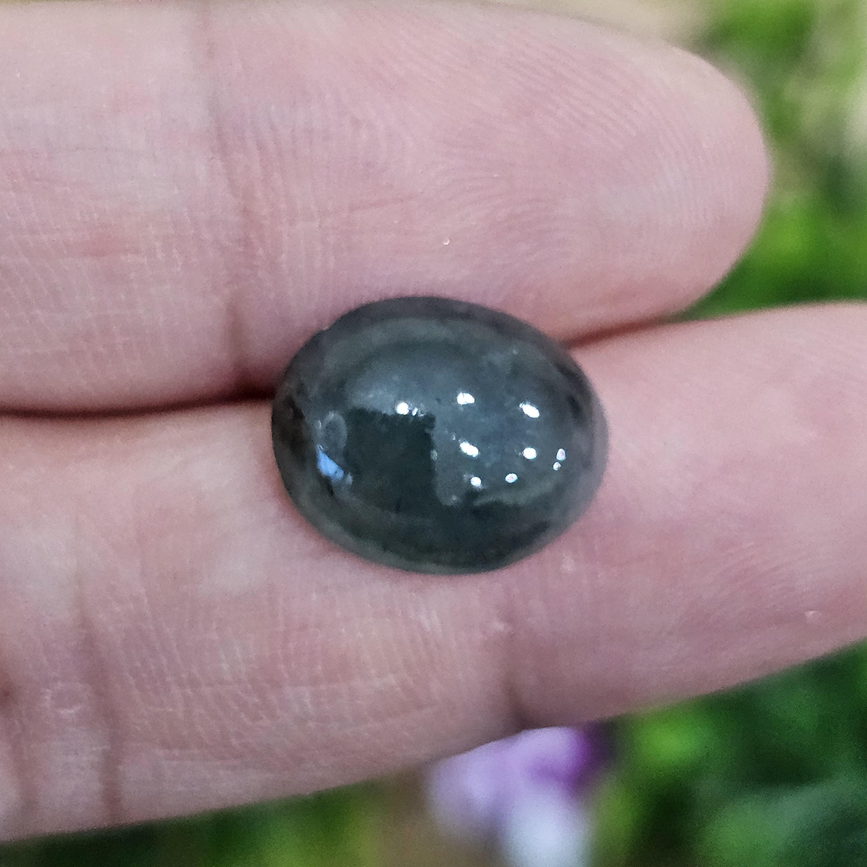 หยกพม่าเจียรนัย (Burmese jade ) 6.25 กะรัต หยกแท้ อัญมณีมงคลประจําวันเกิด เครื่องประดับหยก