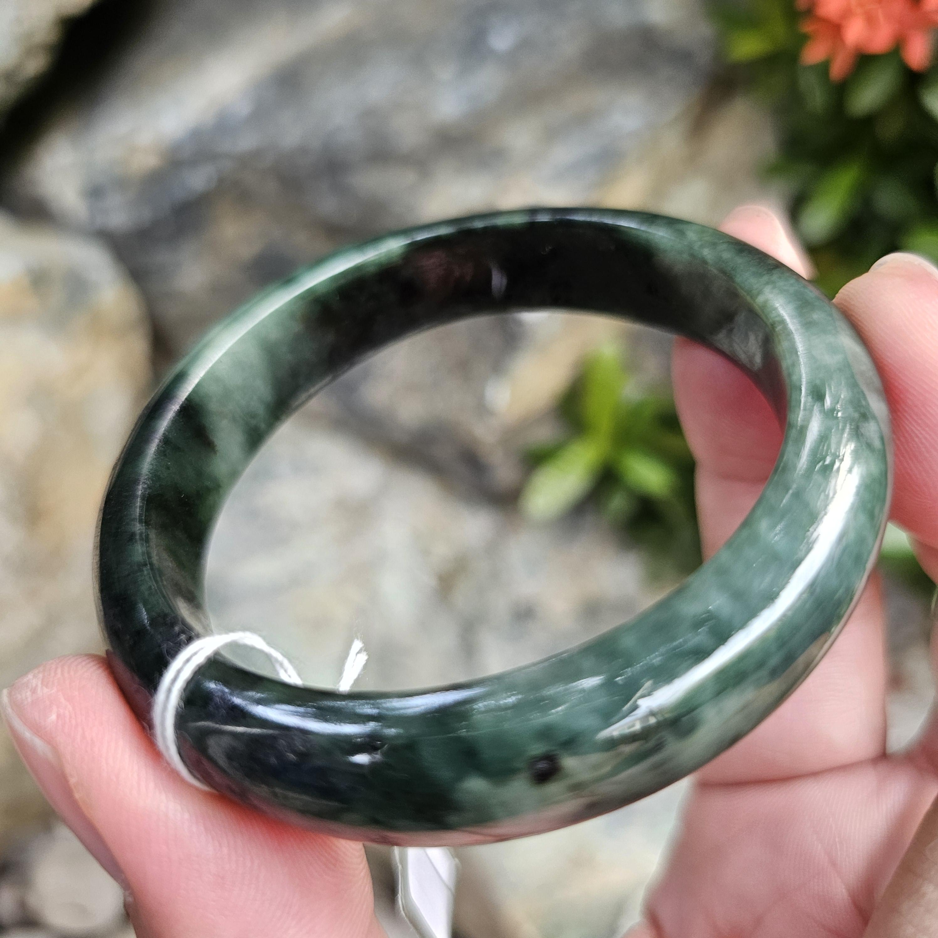 JB6804085 หยก พม่า แท้ Jade กำไลหยก 56.7 มม. (Jadeite bracelet) พม่า (Myanmar)