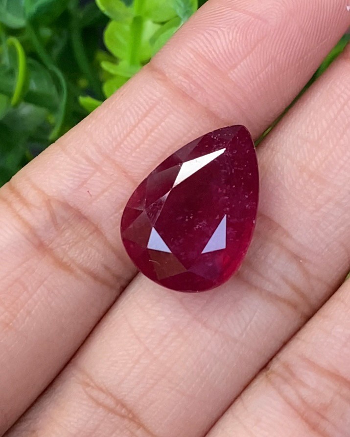 พลอย ทับทิม (Ruby Sapphire) 15.50 กะรัต (Cts.) พลอยแท้ อัญมณีมงคลประจําวันเกิด เครื่องประดับพลอย