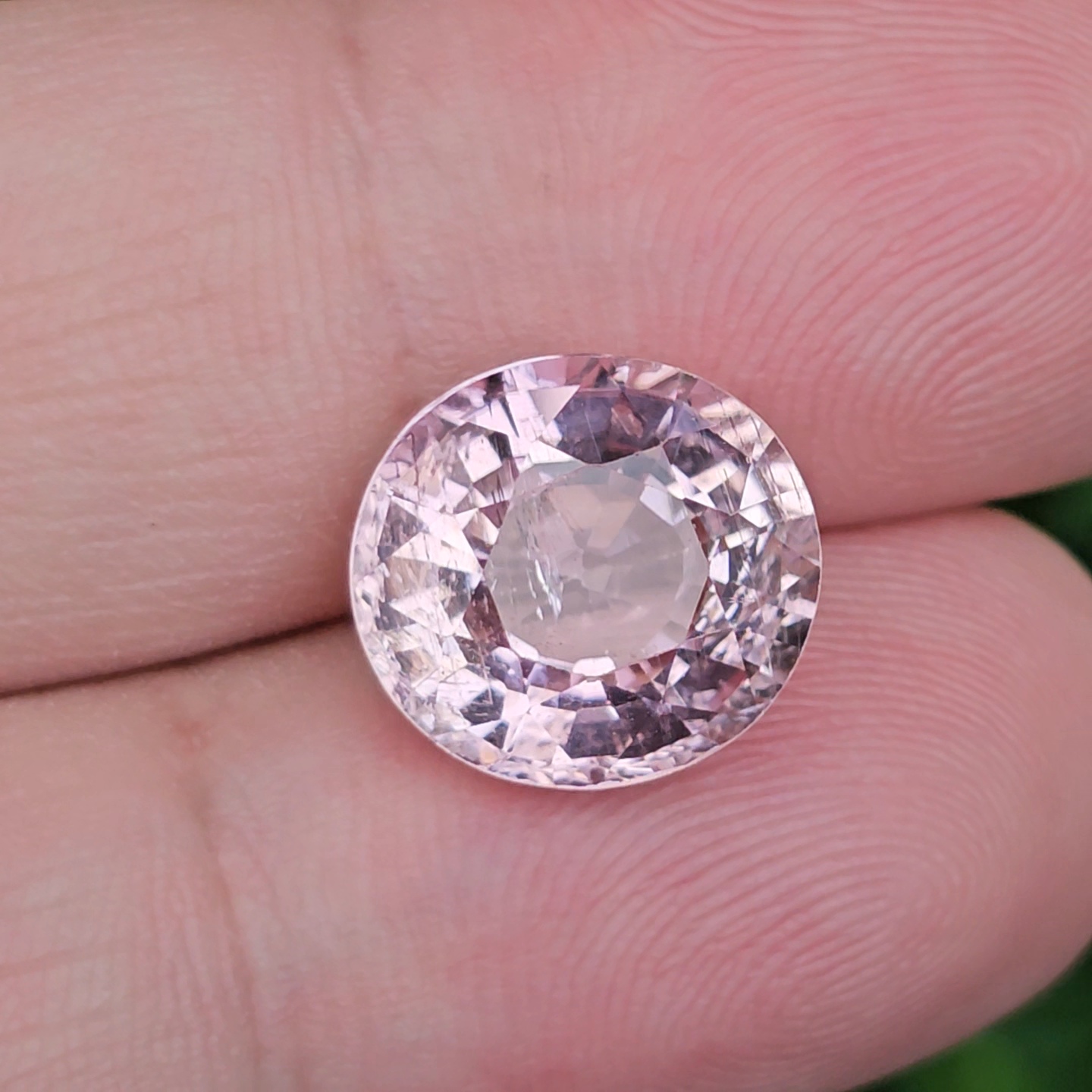 พลอย ทัวร์มาลีน Tourmaline 6.73 กะรัต (Cts.) พลอยแท้ อัญมณีมงคลประจําวันเกิด เครื่องประดับพลอย