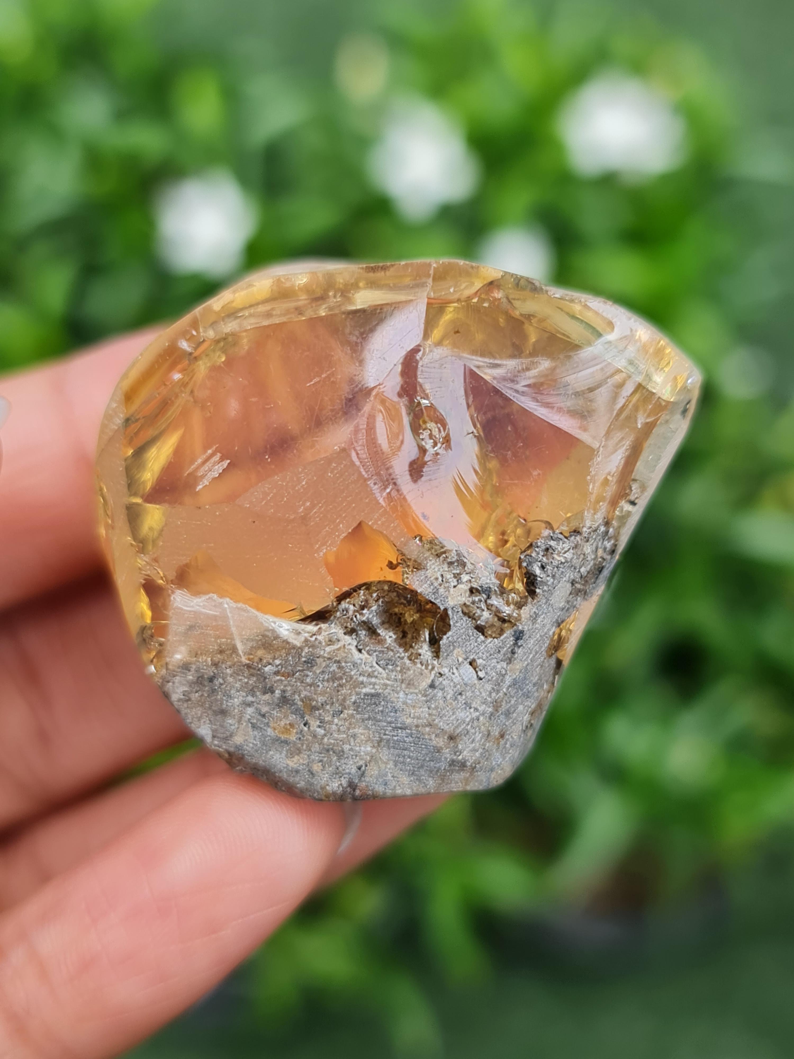 ก้อน ผลึก โอปอล Opal 188.11 กะรัต (Cts.) พลอยแท้ อัญมณีมงคลประจําวันเกิด เครื่องประดับพลอย