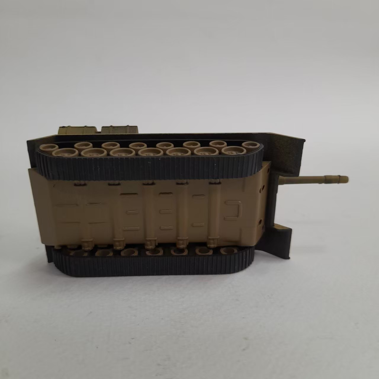 มีหลายภาพ,รถถังพลาสติกสำเร็จรูป USSR ISU 152ทำสีแล้ว งานเก่า มือสอง สภาพดี มีรอยบ้าง