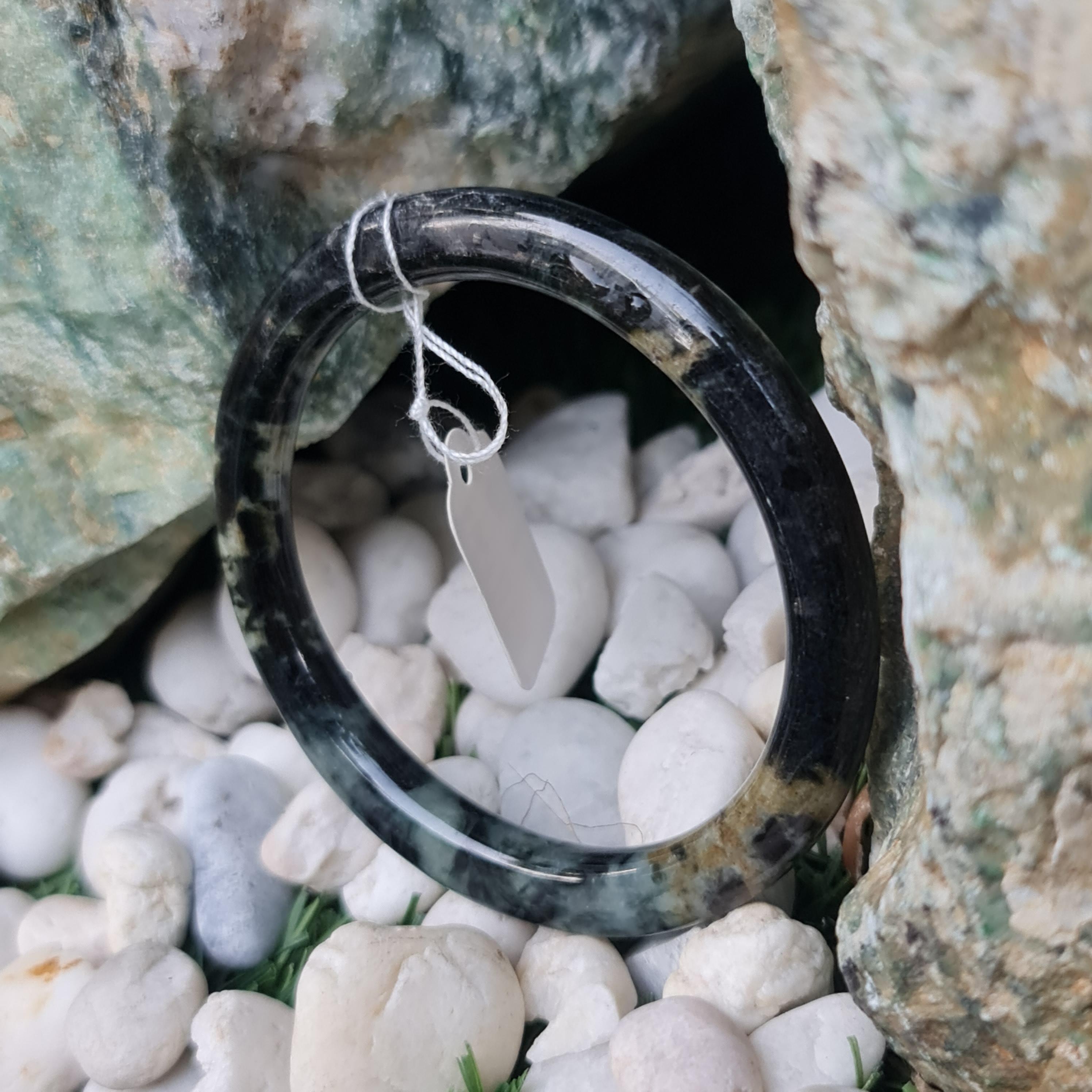 JB6711154 หยก พม่า แท้ Jade กำไลหยก 51.2 มม. (Jadeite bracelet) พม่า (Myanmar)