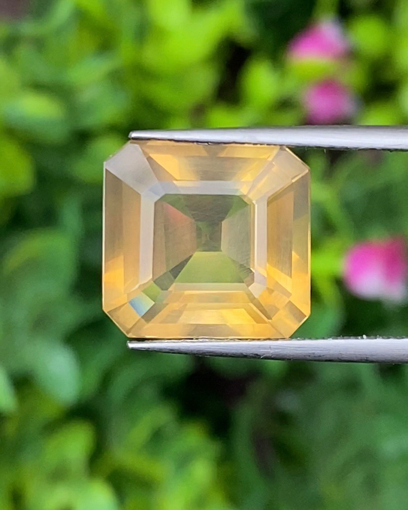 พลอย ไฟร์ โอปอล Fire Opal 6.55 กะรัต (Cts.) พลอยแท้ อัญมณีมงคลประจําวันเกิด เครื่องประดับพลอย