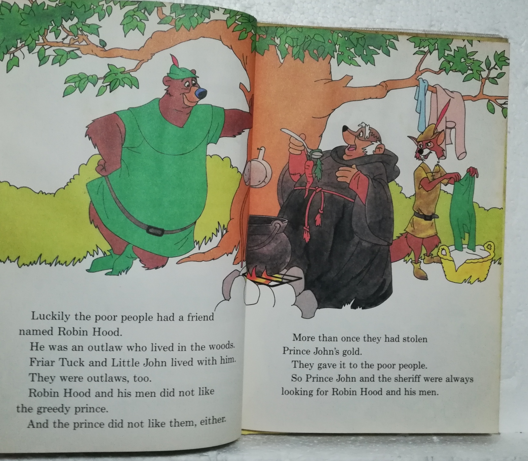 หนังสือนิทานวอลท์ดิสนีย์เก่า ปี 1979 ปกแข็ง ห่อปกพลาสติก มีตำหนิ โปรดตรวจสอบทุกภาพ, โรบินฮู้ด Robin Hood spins gold