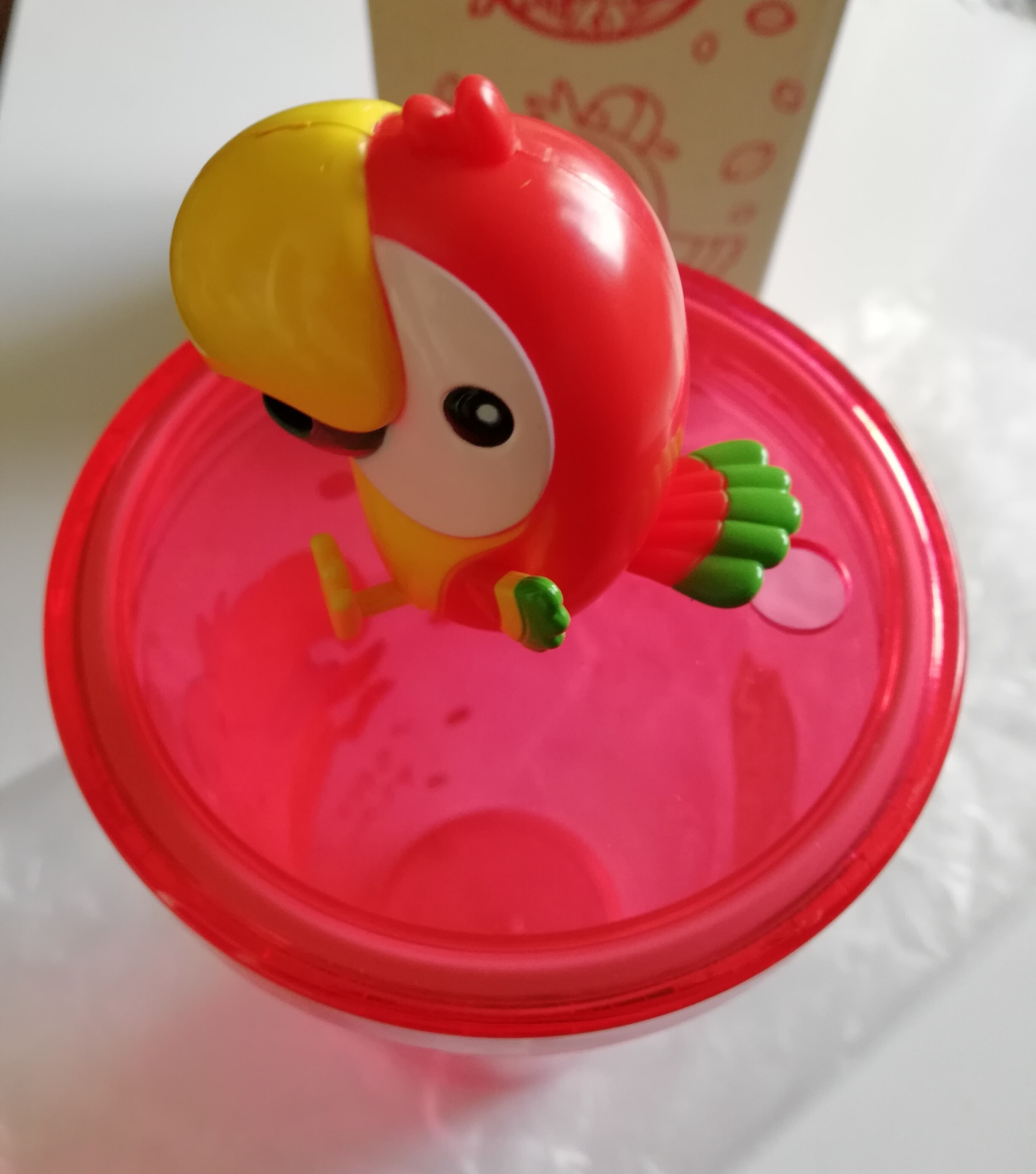 แก้วน้ำพร้อมท๊อปเปอร์ ของสะสมจาก cafe amazon พร้อม ท๊อปเปอร์ มาสคอต ประจำร้าน สภาพใหม่ ยังไม่แกะ พร้อมกล่อง