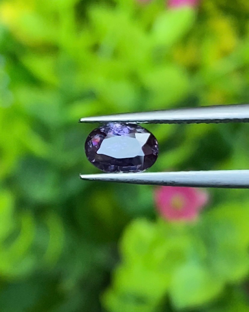 พลอย เพอเพิล แซฟไฟร์ สีม่วง Purple Sapphire ดิบ Unheated 0.70 กะรัต (Cts.) พลอยแท้ อัญมณีมงคลประจําวันเกิด เครื่องประดับพลอย