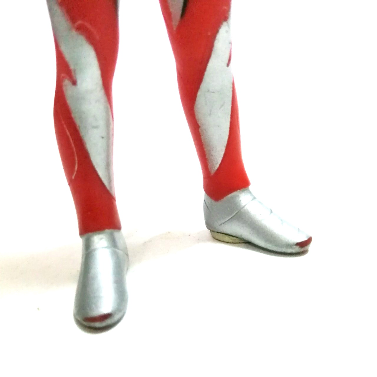 ซอฟ 5.5 นิ้ว ขนาดตามรูป อุลตร้าแมนจีส (jeed)ซอฟ ปี 2017 มีรอยบ้าง ตามภาพ