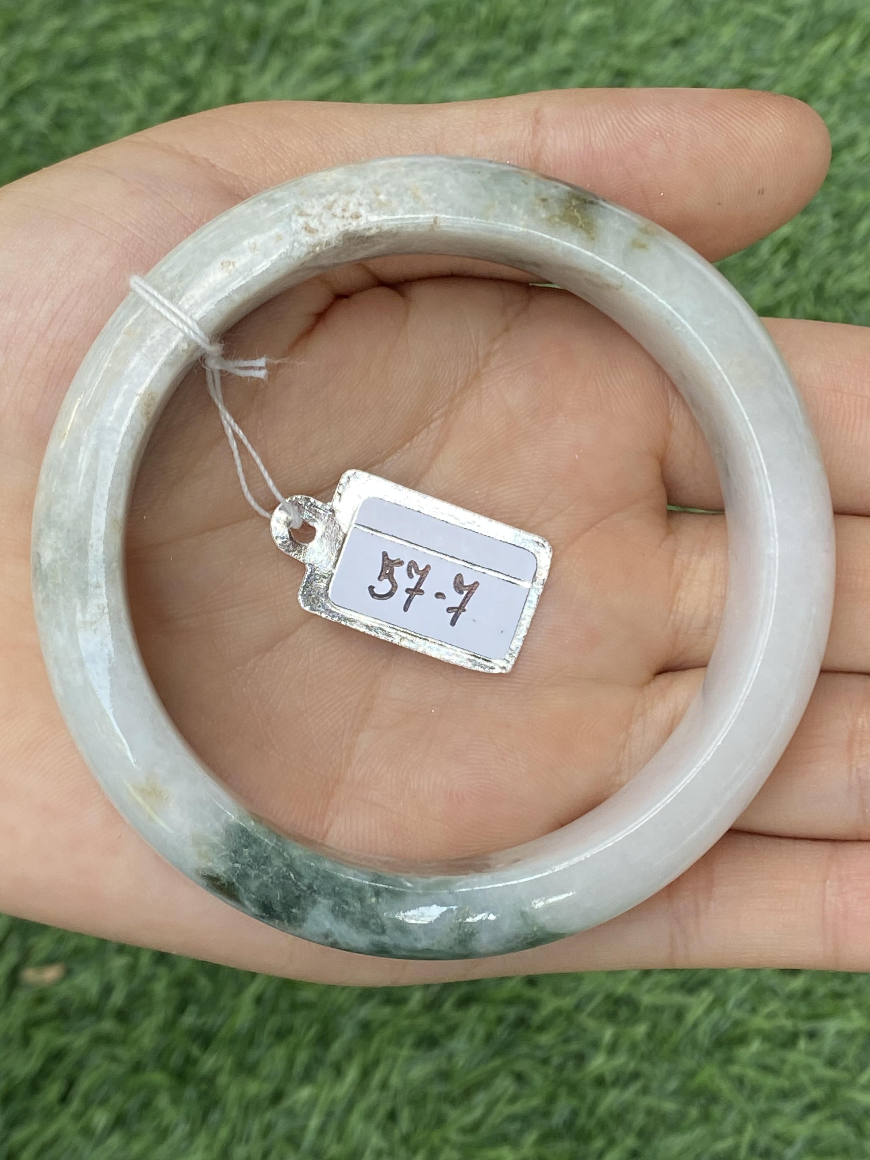 1020 หยก พม่า แท้ Jade กำไลหยก 57.7 มม. (Jadeite bracelet) พม่า (Myanmar)