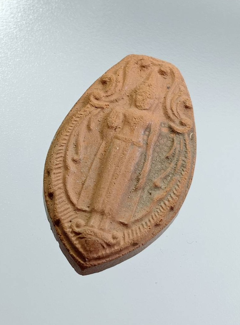 ผ3185 พระเนื้อดินเผา หลวงพ่อดำ วัดสมอลม จ.สุพรรณบุรี