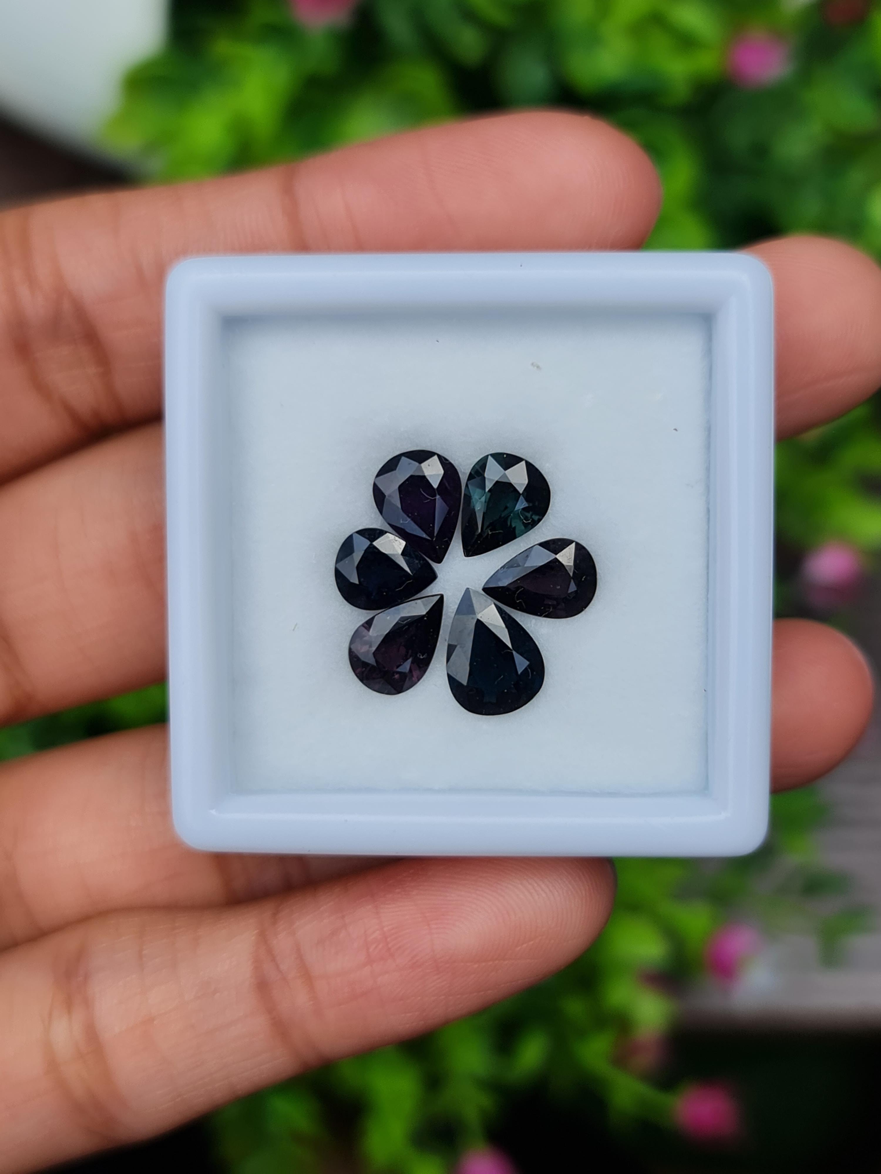 พลอย สปิเนล พม่า Spinel Myanmar 6.14 กะรัต (Cts.) 6 เม็ด พลอยแท้ อัญมณีมงคลประจําวันเกิด เครื่องประดับพลอย