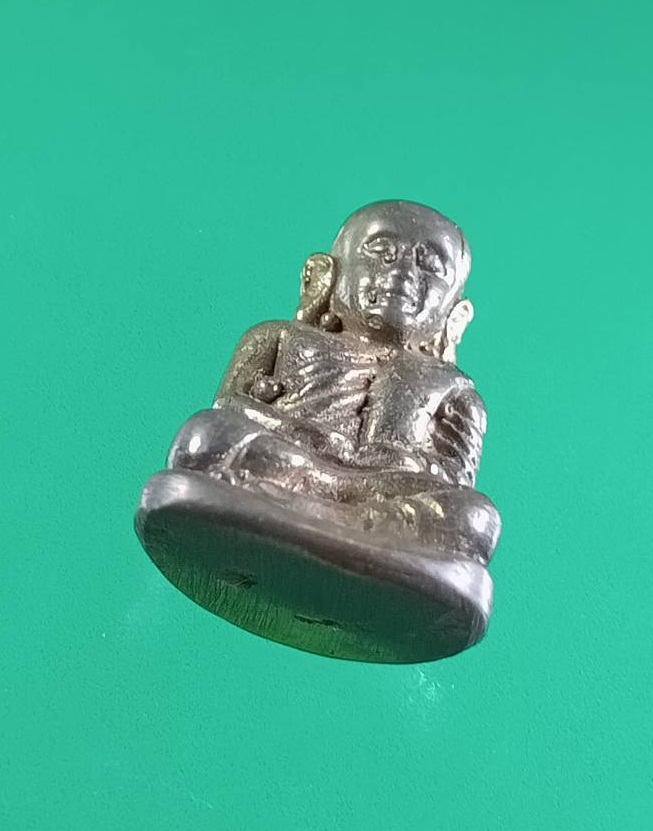 ก857 รูปหล่อพิมพ์เล็ก หลวงพ่อเงิน วัดบางคลาน ออกวัดสามัคคีธรรม อ.คลองขลุง จ.กำแพงเพชร