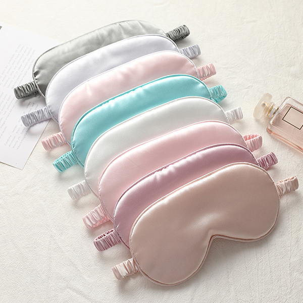 🚩พร้อมส่ง🚩ผ้าปิดตาซาตินหนานุ่ม แบบสวมหัวยางยืด ผ้าไหมนุ่มลื่นละมุนผิว กันแสงมิด - Sleeping eye cover (AC141-แบบเรียบ)
