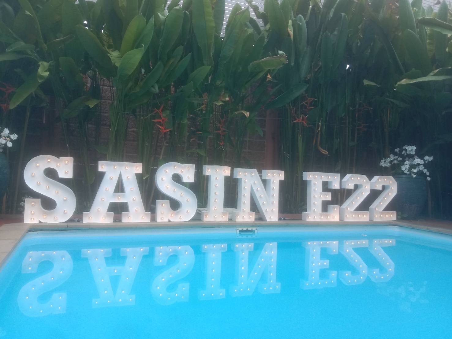 ป้ายอักษรเช่าไฟปิงปอง ป้ายไฟตกแต่งงาน ขนาดอักษรสูง 70cm