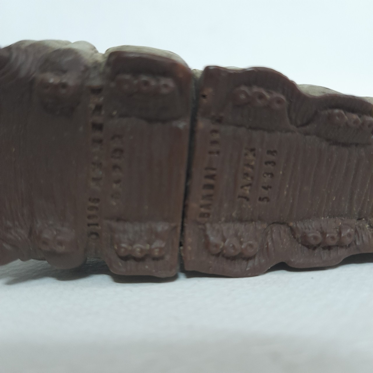 มีหลายภาพ,ซอฟขนาด 7 นิ้ว หนอนตัวอ่อน มอธร่า ตัวสีอ่อน bandai 1996 ขนาดตามรูป มือสองสภาพดี หายาก ไม่พบบ่อย